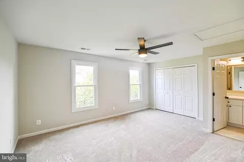 Bedroom - 43866 Laburnum Sq, Ashburn, VA 20147 photo 2 of 4