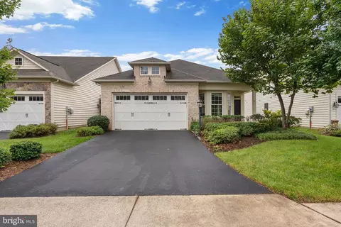 Exterior - 44357 Sunset Maple Dr, Ashburn, VA 20147 photo 5 of 6
