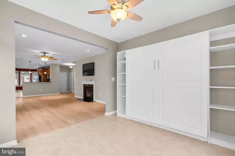 Entry Way - 44357 Sunset Maple Dr, Ashburn, VA 20147 photo 4 of 6