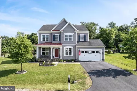 18420 Presidio Pl, Round Hill, VA 20141