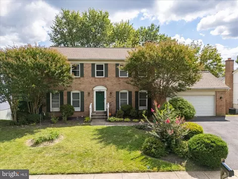 912 Chancellor St SW, Leesburg, VA 20175