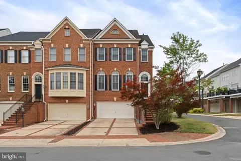 18495 Perdido Bay Ter, Leesburg, VA 20176