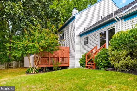Exterior - 13 Braxton Dr, Sterling, VA 20165 photo 6 of 16