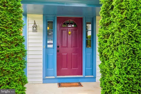 Entry Way - 13 Braxton Dr, Sterling, VA 20165 photo 1 of 7