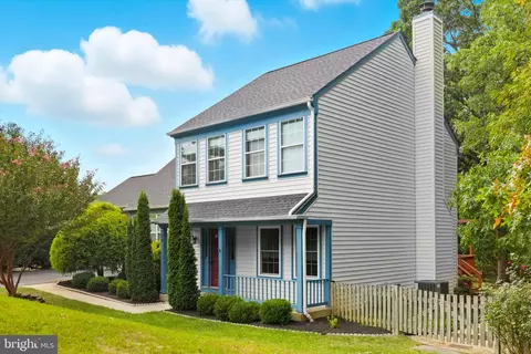 13 Braxton Dr, Sterling, VA 20165