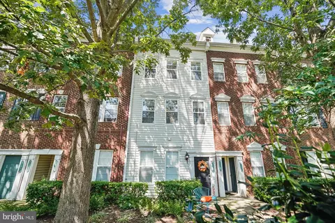 42501 Rockrose Sq, Brambleton, VA 20148