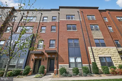 44852 Tiverton Sq, Ashburn, VA 20147