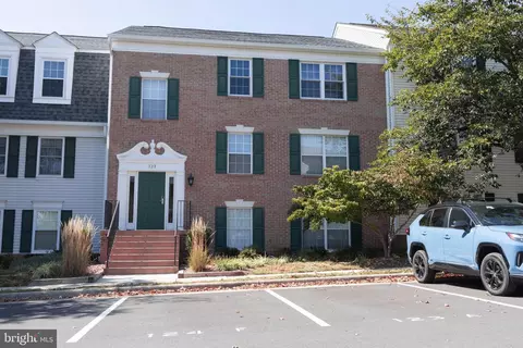 123 Fort Evans Rd SE #D, Leesburg, VA 20175