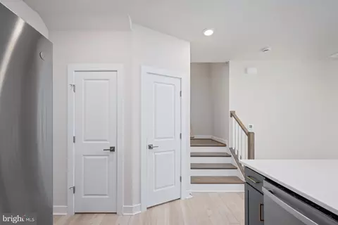 Entry Way - 44579 Strabane Ter, Ashburn, VA 20147 photo 4 of 9
