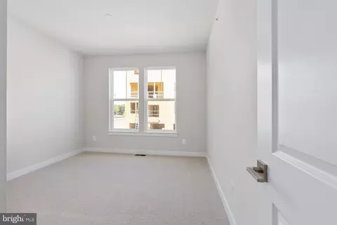 Bedroom - 44579 Strabane Ter, Ashburn, VA 20147 photo 2 of 5