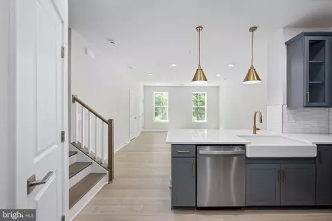 Entry Way - 44579 Strabane Ter, Ashburn, VA 20147 photo 3 of 9