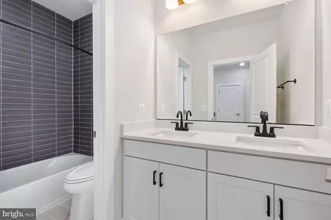 Bath - 44579 Strabane Ter, Ashburn, VA 20147 photo 5 of 5