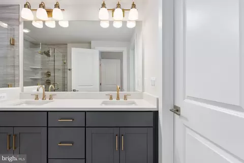 Bath - 44579 Strabane Ter, Ashburn, VA 20147 photo 1 of 5