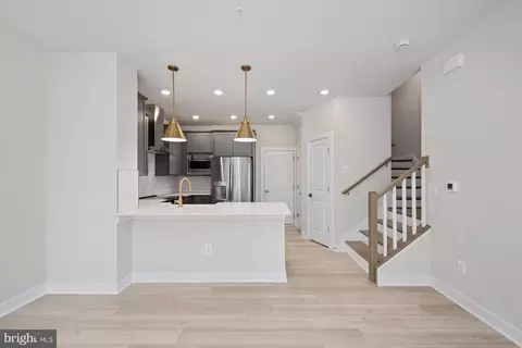 Entry Way - 44579 Strabane Ter, Ashburn, VA 20147 photo 2 of 9