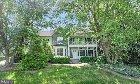 42235 Green Meadow Ln, Leesburg, VA 20176