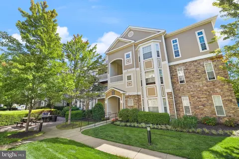 507 Sunset View Ter SE #108, Leesburg, VA 20175