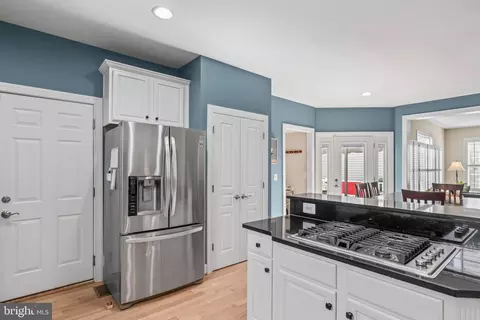 Kitchen - 23251 Christopher Thomas Ln, Brambleton, VA 20148 photo 3 of 6