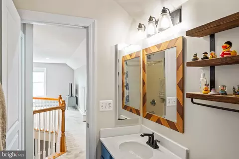 Entry Way - 23251 Christopher Thomas Ln, Brambleton, VA 20148 photo 10 of 12