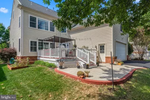 Exterior - 23251 Christopher Thomas Ln, Brambleton, VA 20148 photo 4 of 4