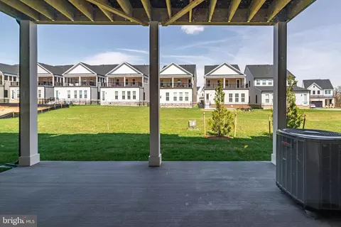 42972 Truman Ter, Ashburn, VA 20148 photo 4