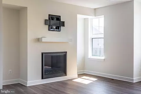 42972 Truman Ter, Ashburn, VA 20148 photo 13