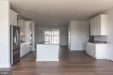 42972 Truman Ter, Ashburn, VA 20148 photo 8