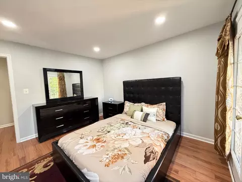 20423 Bowfonds St, Ashburn, VA 20147 photo 29