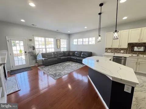20423 Bowfonds St, Ashburn, VA 20147 photo 13