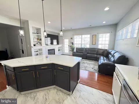 20423 Bowfonds St, Ashburn, VA 20147 photo 11