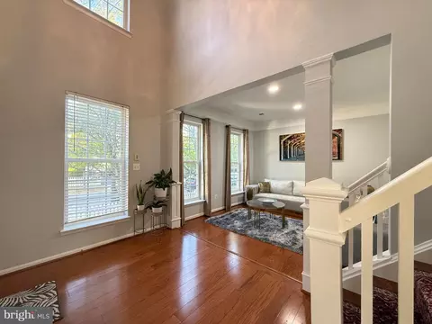 20423 Bowfonds St, Ashburn, VA 20147 photo 7