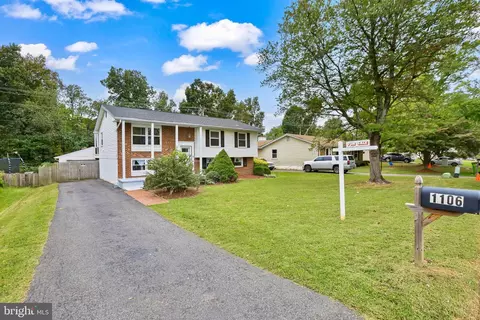 1106 E Maple Ave E, Sterling, VA 20164