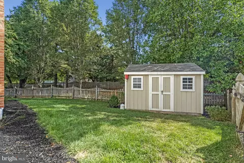 Exterior - 20666 Coppersmith Dr, Ashburn, VA 20147 photo 4 of 12