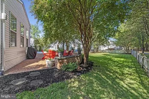 Exterior - 20666 Coppersmith Dr, Ashburn, VA 20147 photo 5 of 12