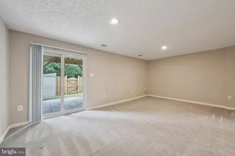 Living - 43247 Clearnight Ter, Ashburn, VA 20147 photo 5 of 5