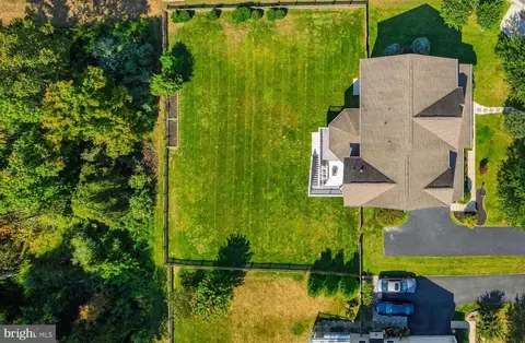 View/Area - 21899 Knob Hill Pl, Ashburn, VA 20148 photo 1 of 3