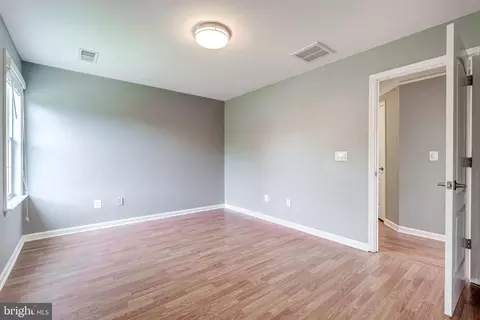 Bedroom - 21899 Knob Hill Pl, Ashburn, VA 20148 photo 5 of 13