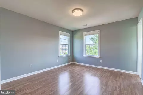 Bedroom - 21899 Knob Hill Pl, Ashburn, VA 20148 photo 12 of 13