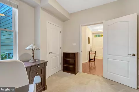 Entry Way - 44063 Vaira Ter, Chantilly, VA 20152 photo 7 of 8