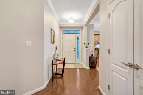 Entry Way - 44063 Vaira Ter, Chantilly, VA 20152 photo 6 of 8