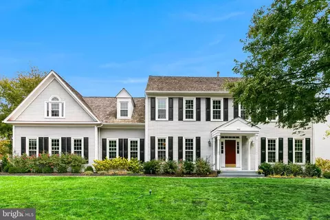 1508 Woodlea Dr SW, Leesburg, VA 20175
