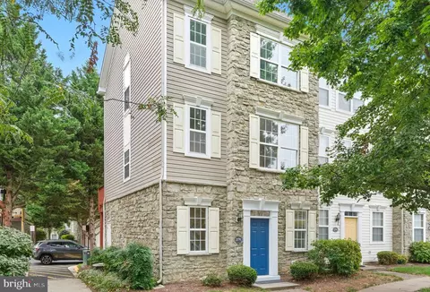 21791 Findon Ct, Ashburn, VA 20147