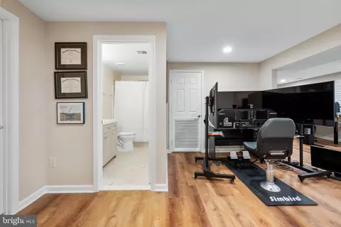 21113 Crocus Ter, Ashburn, VA 20147 photo 36