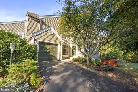 21113 Crocus Ter, Ashburn, VA 20147