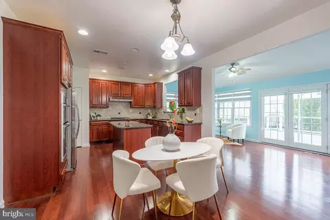 Dining - 43308 Barnstead Dr, Ashburn, VA 20148 photo 2 of 2