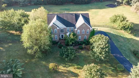 19467 Emerald Park Dr, Leesburg, VA 20175