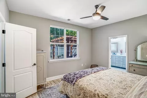 Bedroom - 20530 Dillonvale Ter, Ashburn, VA 20147 photo 2 of 4