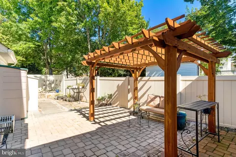 Exterior - 20530 Dillonvale Ter, Ashburn, VA 20147 photo 4 of 6