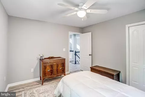 Bedroom - 20530 Dillonvale Ter, Ashburn, VA 20147 photo 4 of 4