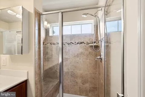 42686 Tunstall Ter, Ashburn, VA 20147 photo 23