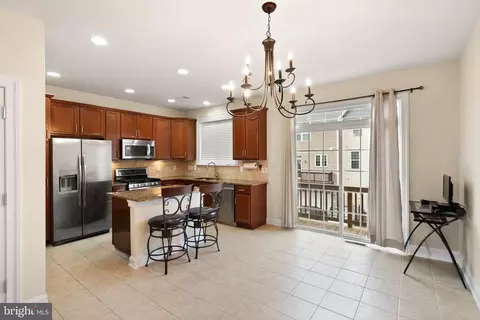 42686 Tunstall Ter, Ashburn, VA 20147 photo 8